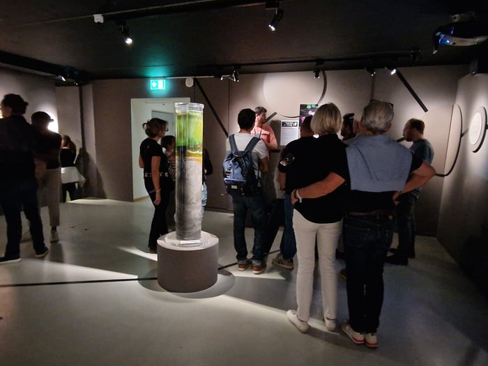 Visite guidée gratuite de l'exposition "Invisibles. La vie cachée des microbes"